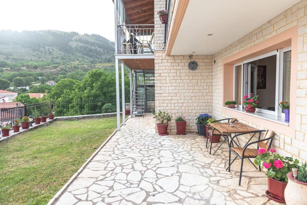 Dimitri'S Mountain House Apartment Karpenísion Exterior foto